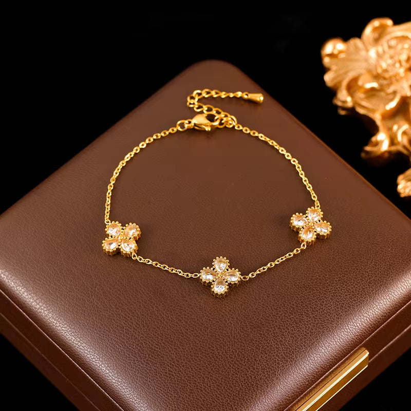 316L Stainless Steel Flower Petal White Zircon Bracelet for Women Fashion Wrist Chain Waterproof Jewelry Lady Gift