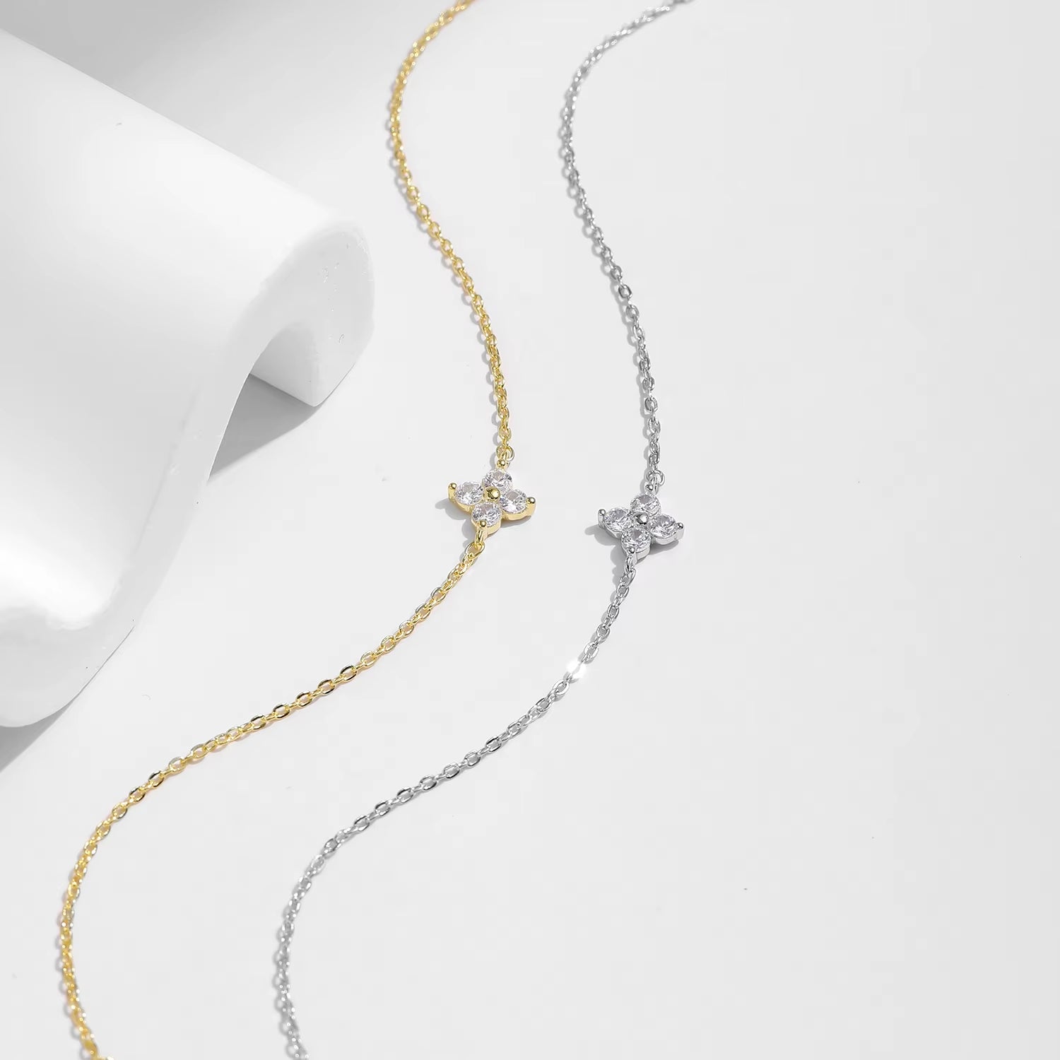 Avessa Stackable Luck Bracelet