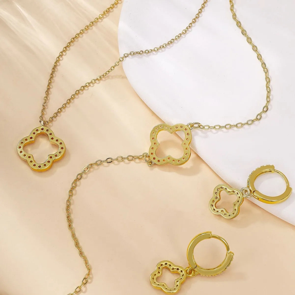 Avessa Serelis Clévar Set