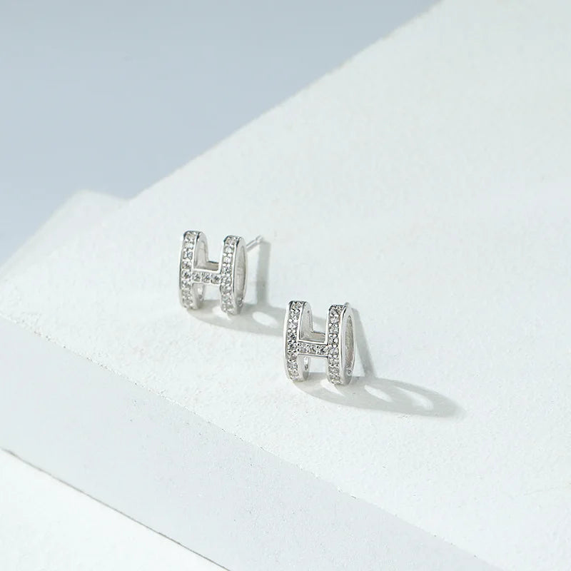 Avessa H Stuts/Necklace