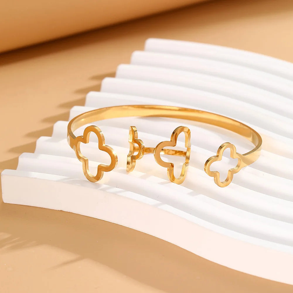 Avessa Clévar Ring
