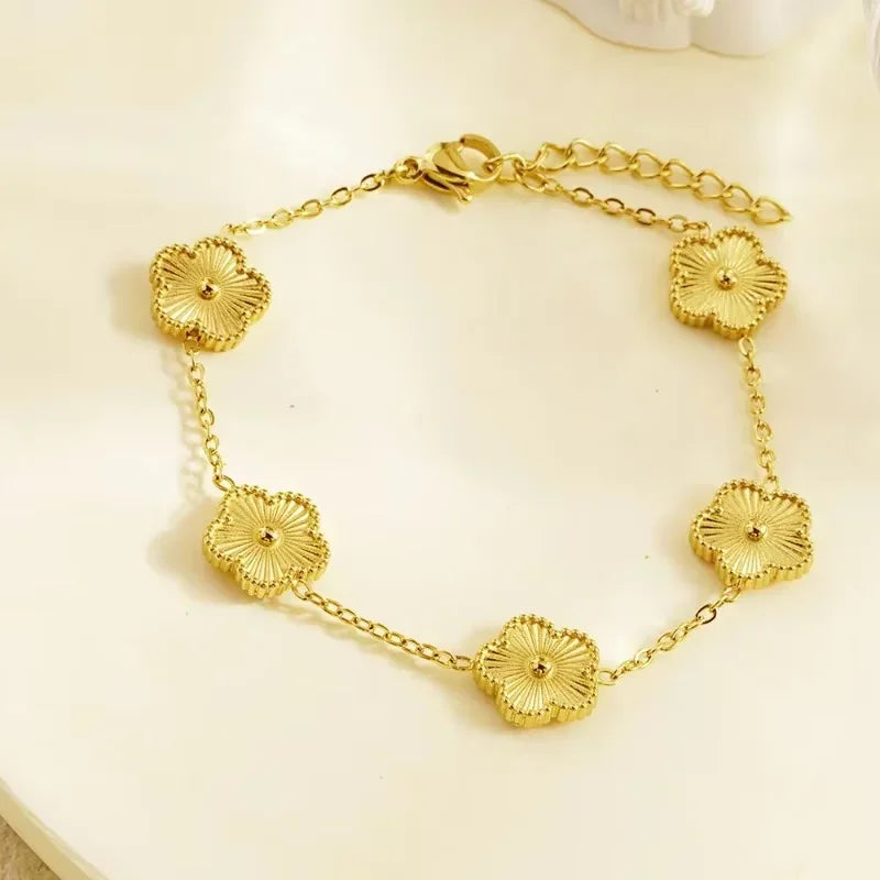 Stainless Steel Clover Leaf Flower Armband