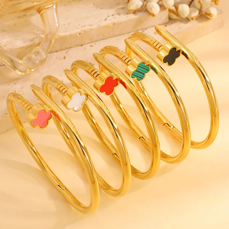 Avessa Nail Clévar