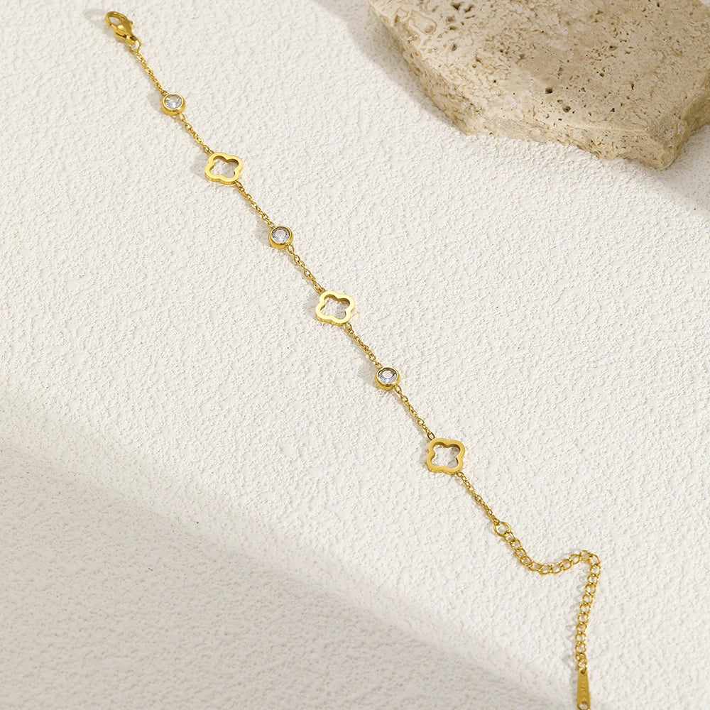 Avessa Lucky Clévar