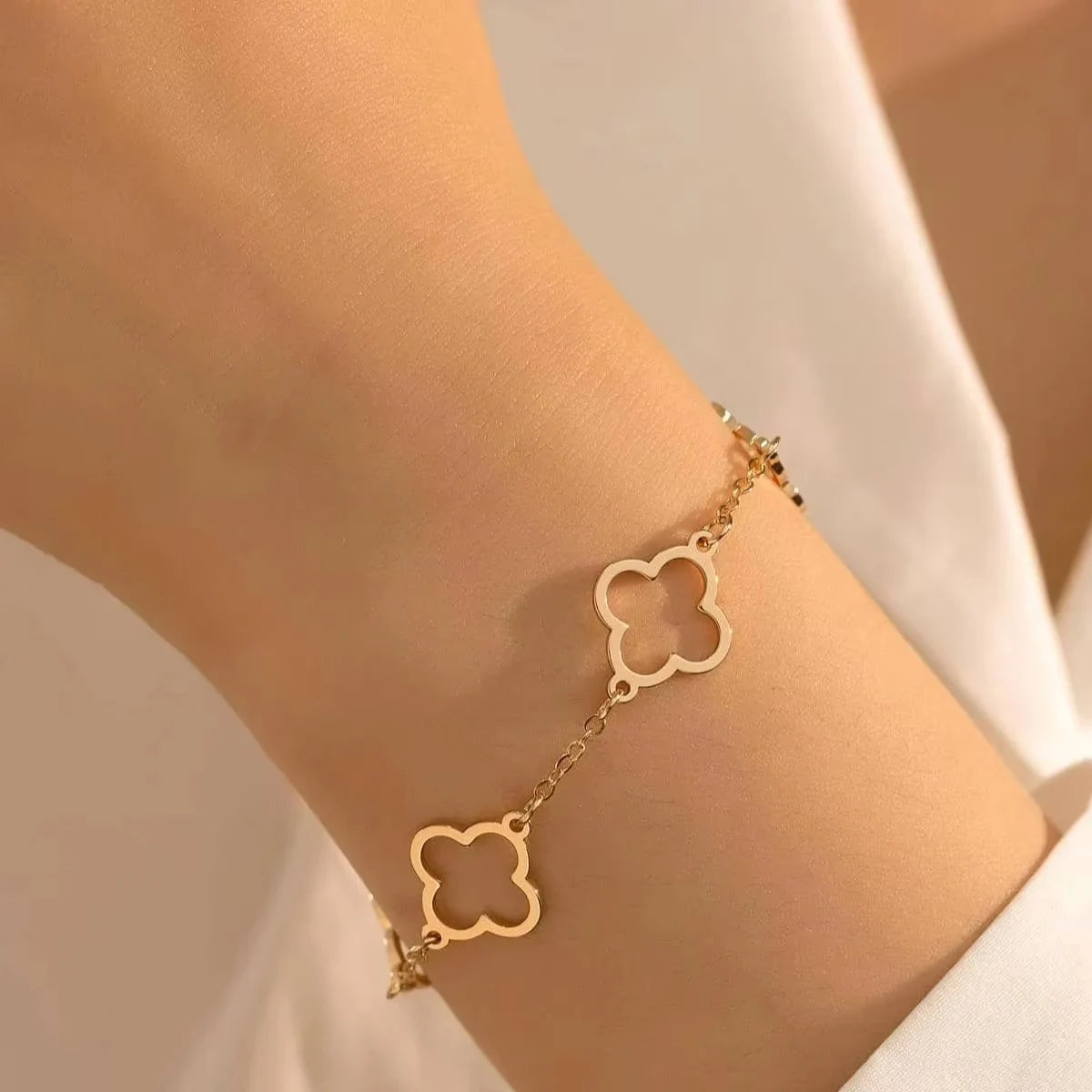 Flower Decor Armband 