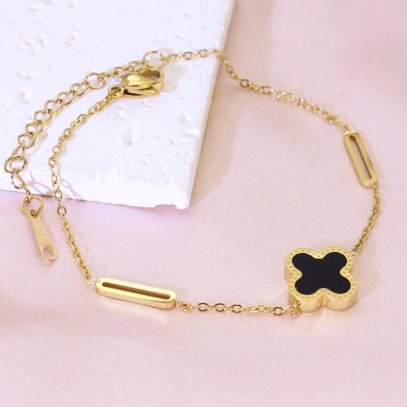 Avessa Vervelle Clévar