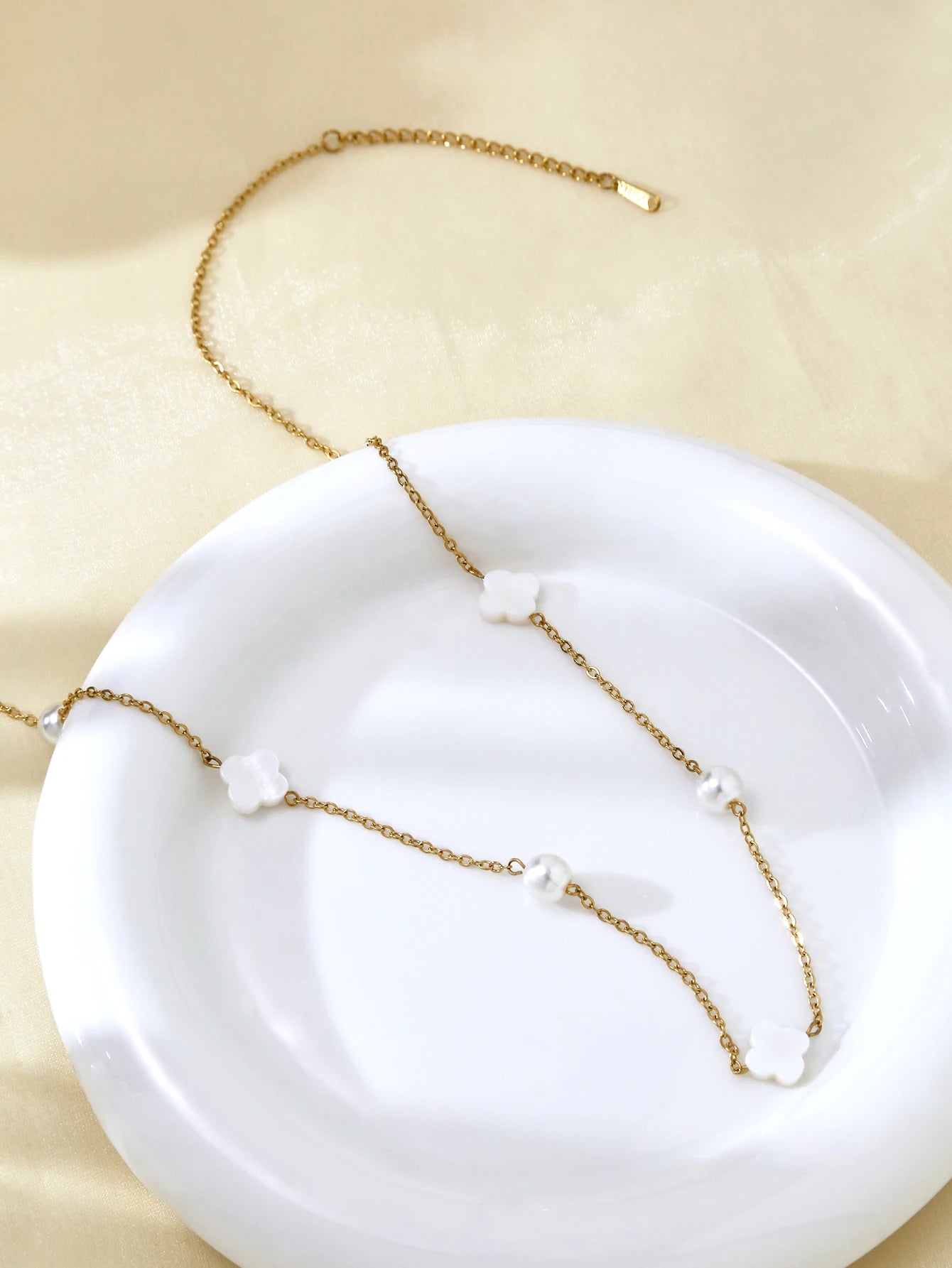 Avessa Noaé Clévar