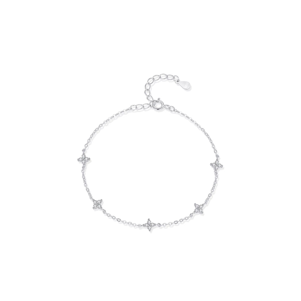 Avessa Floral Radiance Necklace