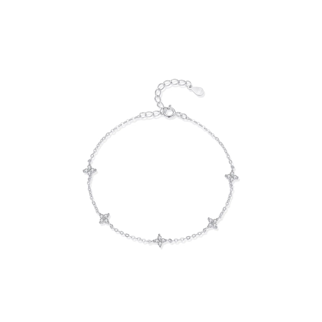 Avessa Floral Radiance Necklace