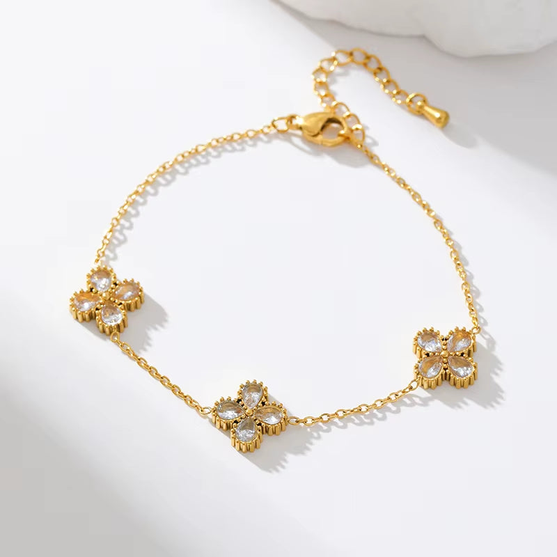 316L Stainless Steel Flower Petal White Zircon Bracelet for Women Fashion Wrist Chain Waterproof Jewelry Lady Gift
